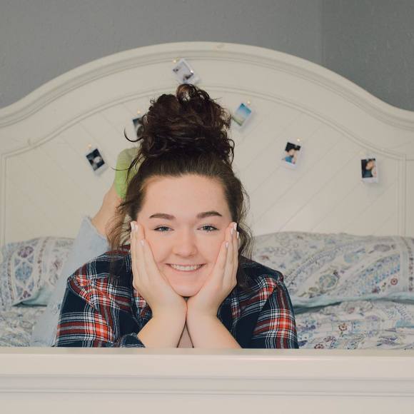 Meet your Posher, Raina - Picture 1 of 1